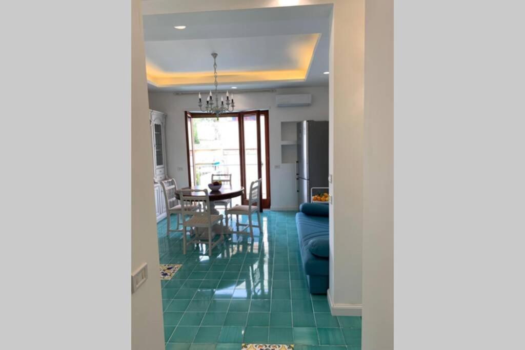 شقة Super Attico Vista Mare Con Piscina سورينتو المظهر الخارجي الصورة